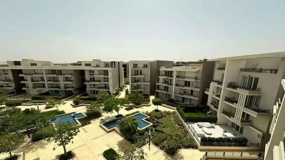 Luxury Villa in Pyramids Hills