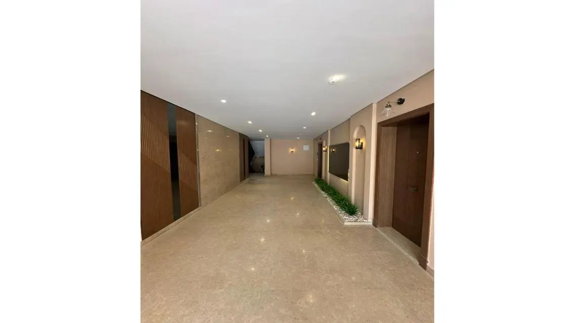 Luxury Apartment with Spacious Layout for Sale in City Center