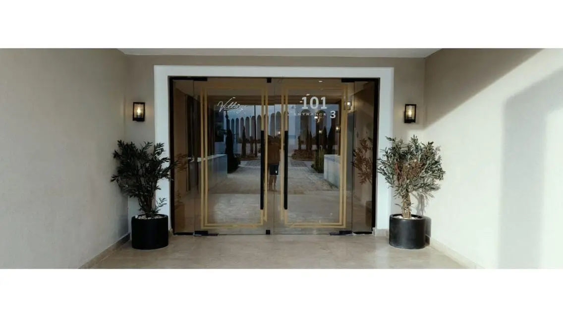 Luxury Apartment with Spacious Layout for Sale in City Center