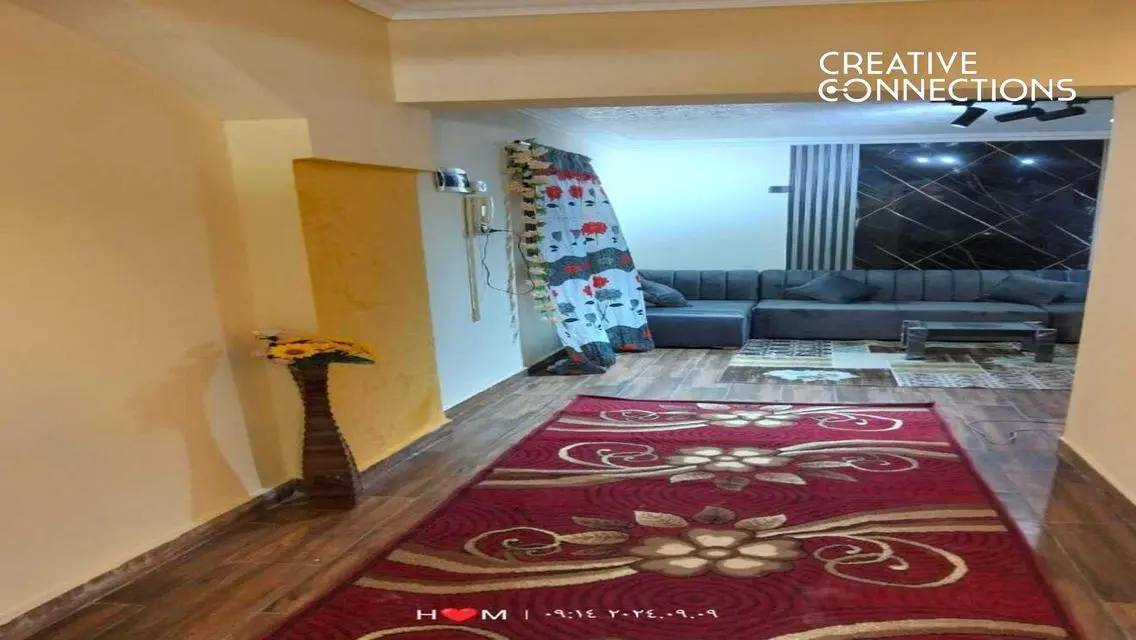شقة رائعة للبيع مع حديقة خاصة وغرفة ملابس