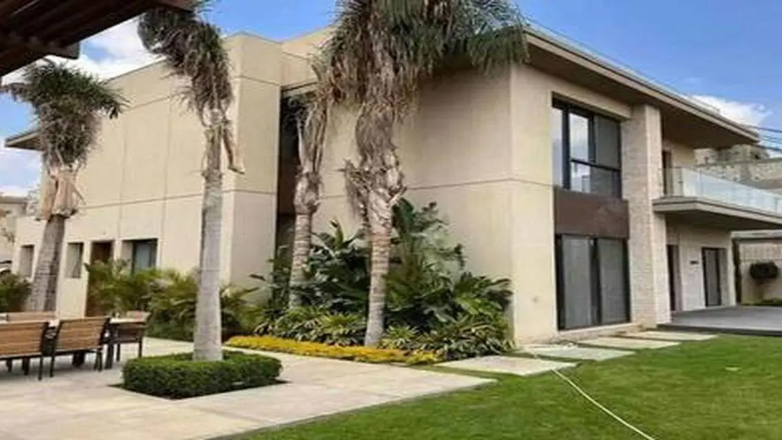 Luxury Villa for Rent with Private Lake View