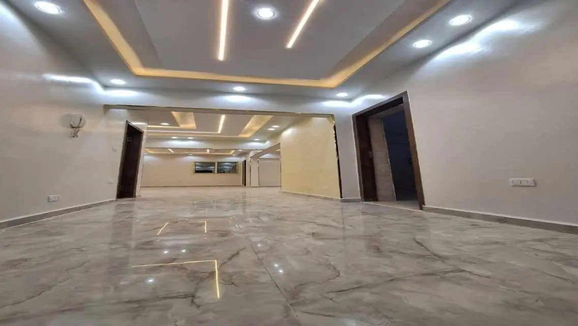 شقة فاخرة للبيع بمساحة 200 متر