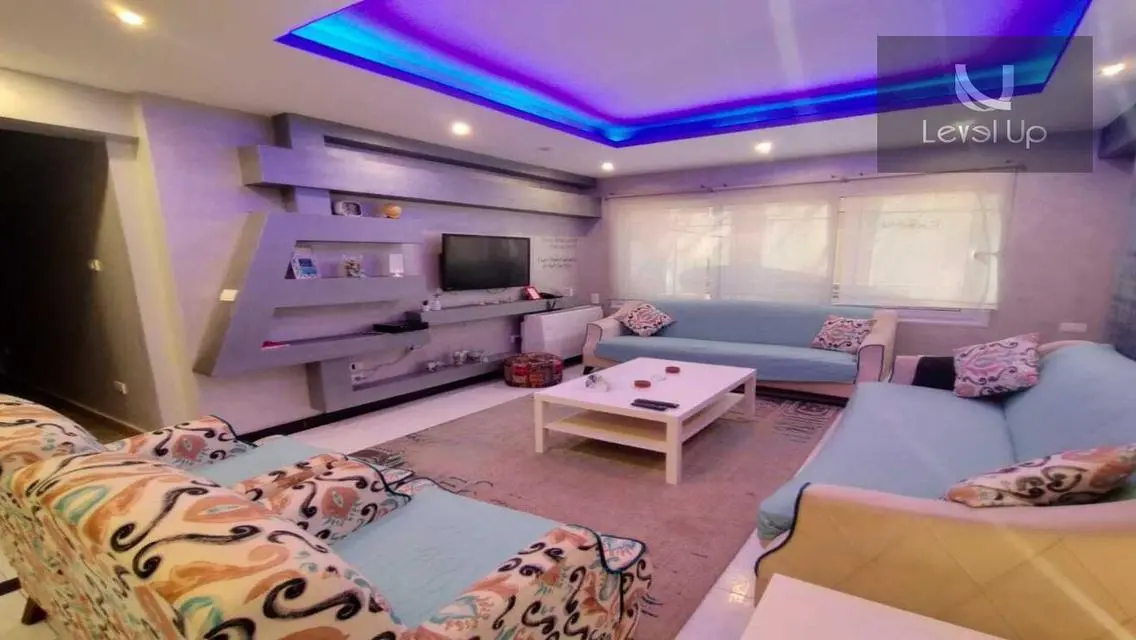 شقة فاخرة تطل على البحيرات