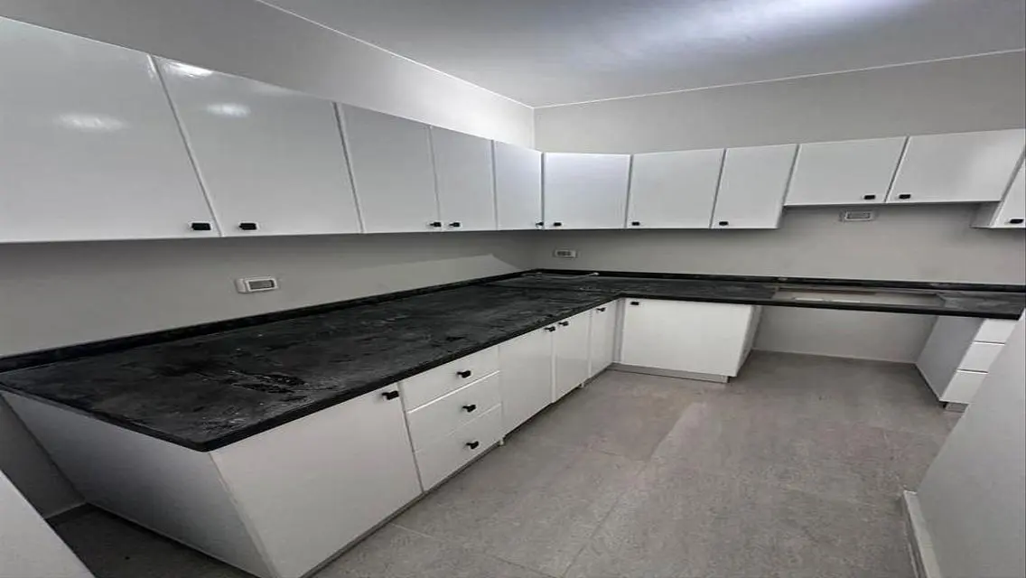 Luxury Villa for Sale in Kent at Saxony College