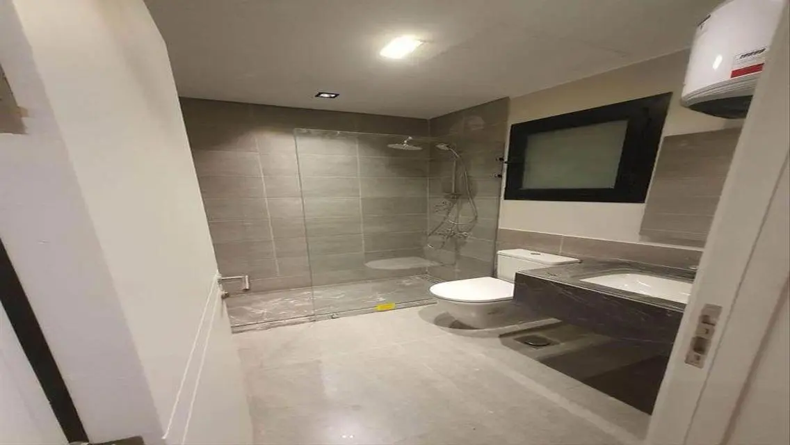Luxury Villa for Sale in Kent at Saxony College