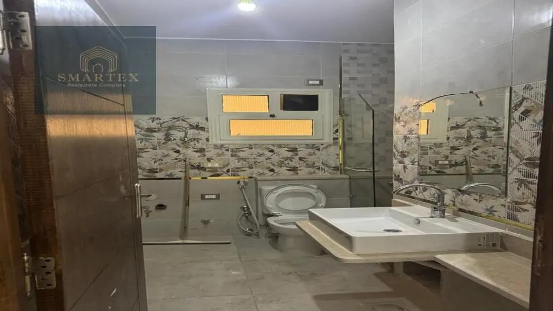 شقة فاخرة للبيع في وسط المدينة