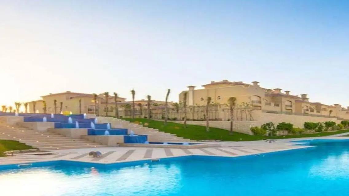 Luxurious Villa with Lake View and Private Garden