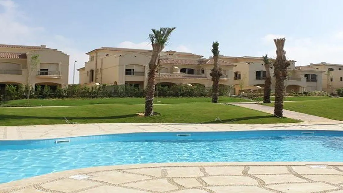 Luxurious Villa with Lake View and Private Garden