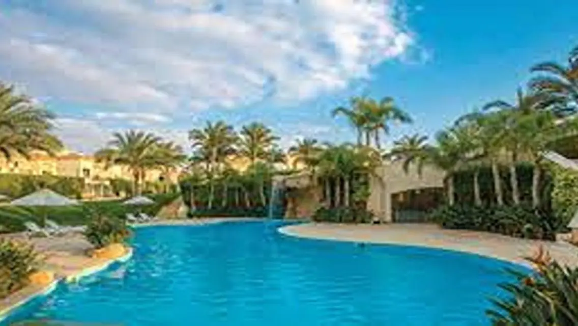 Luxurious Villa with Lake View and Private Garden
