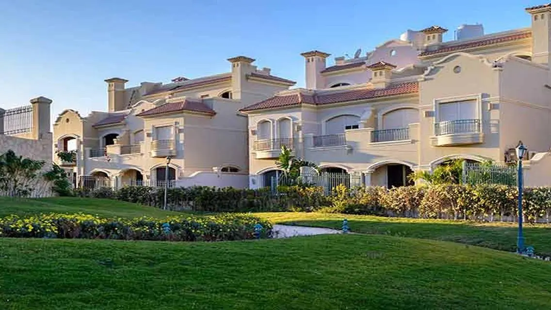 Luxurious Villa with Lake View and Private Garden