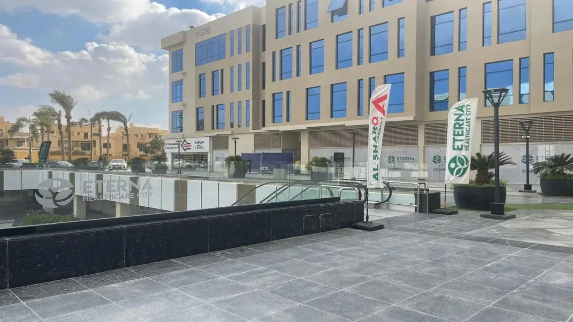 شقة فاخرة بمساحة 1800 متر للبيع بسعر 72000 جنيه
