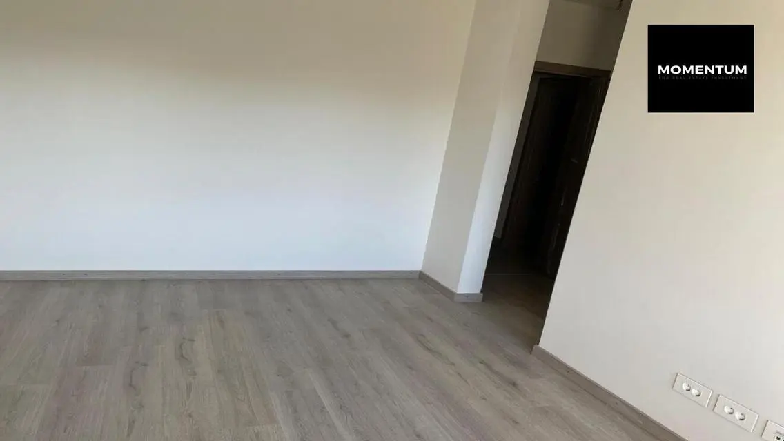 شقة فاخرة متاحة للبيع