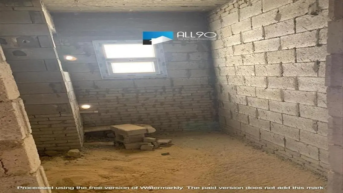 شقة فاخرة للبيع في موقع متميز