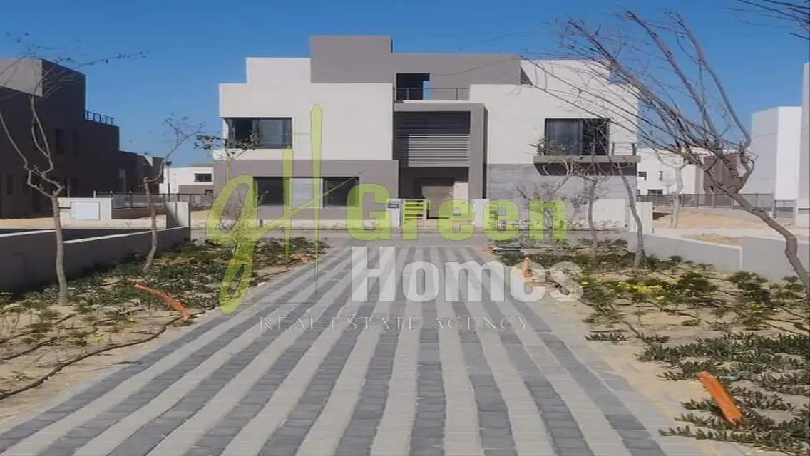 Luxurious Green Home in the Heart of the City