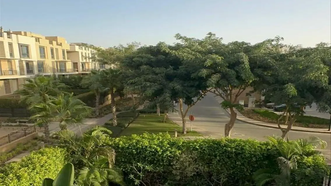 Luxurious 4-Bedroom Apartment with Stunning View