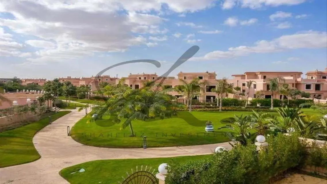 Luxury Ready-to-Move Apartment Spanning 291 Square Meters in Prime Location