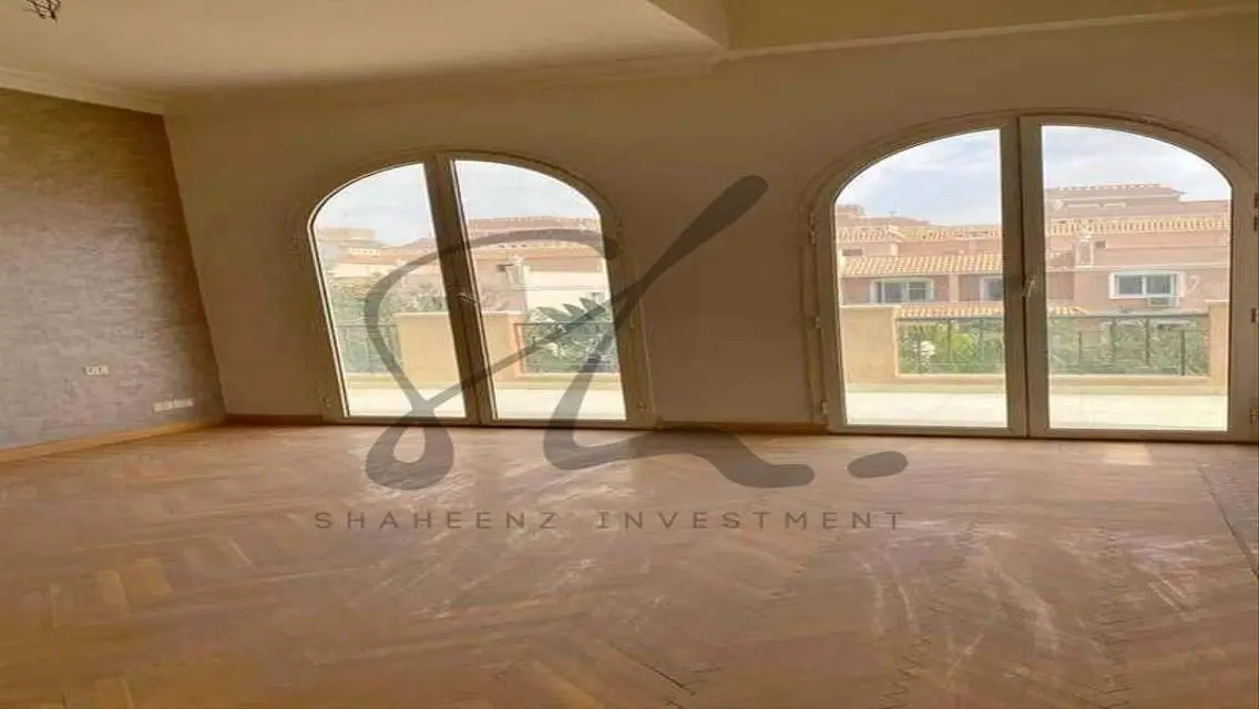 Luxury Ready-to-Move Apartment Spanning 291 Square Meters in Prime Location