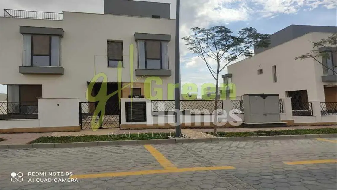 Luxurious Apartment with 300 Sq M and Security Guard
