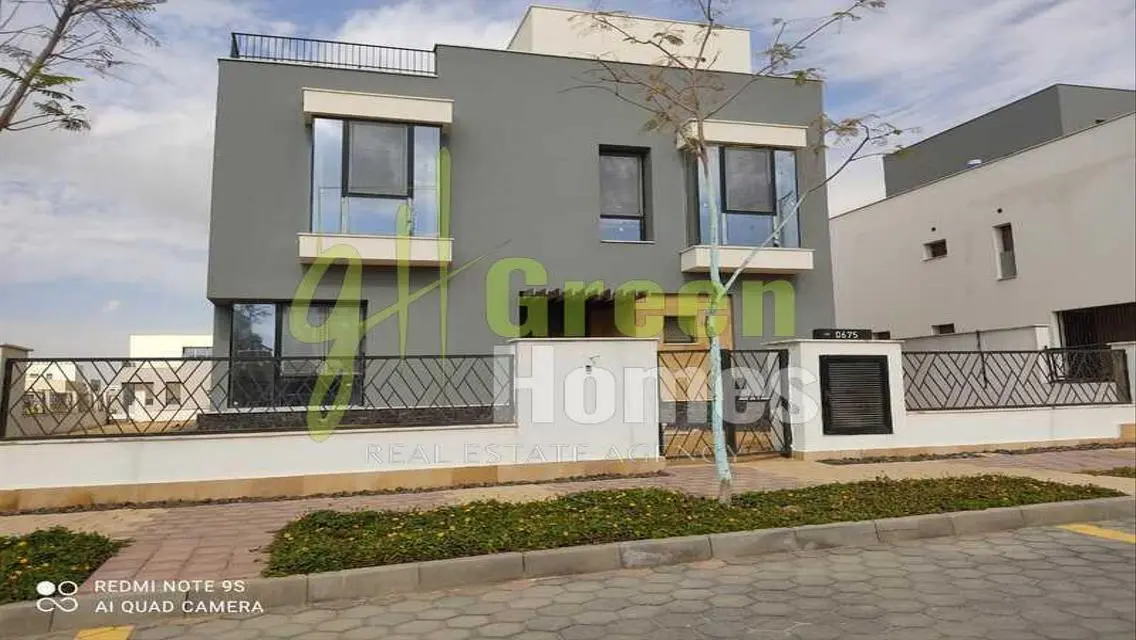 Luxurious Apartment with 300 Sq M and Security Guard
