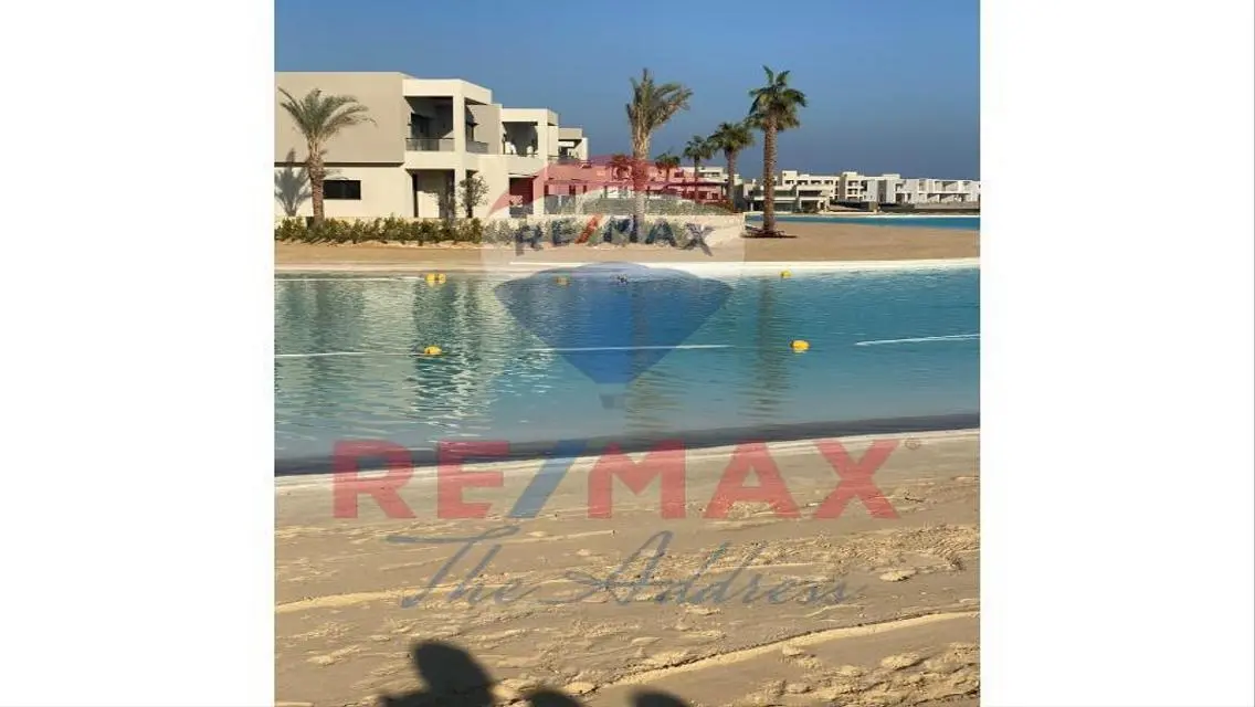 Luxurious Villa with Expansive Space and Excellent Amenities