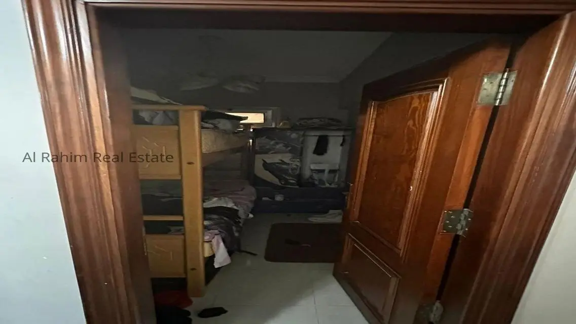 شقة فاخرة للبيع بمساحة 300 متر