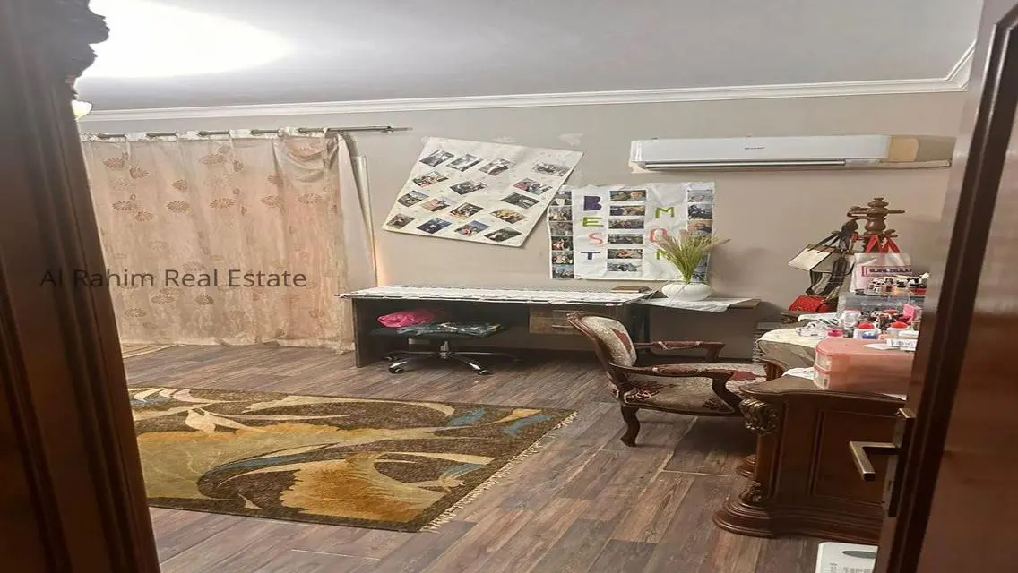 شقة فاخرة للبيع بمساحة 300 متر