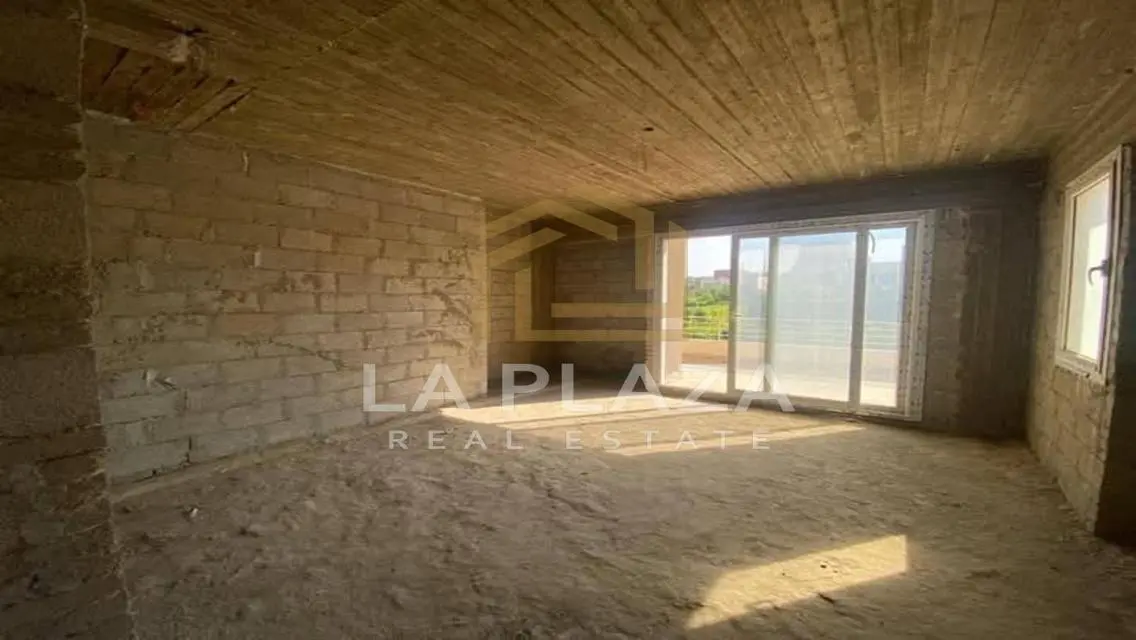 Prime Property in a Highly Desirable Location - 2022