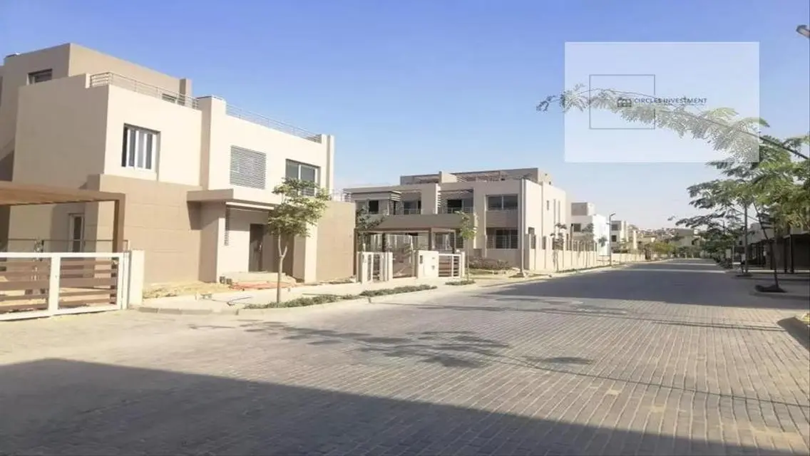 شقة فاخرة للبيع في موقع متميز