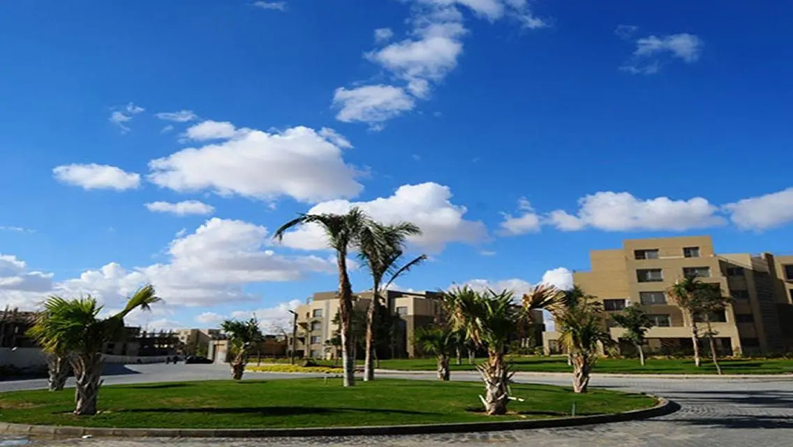 Stunning 6-Room Apartment with Balcony and Security Guard for Sale