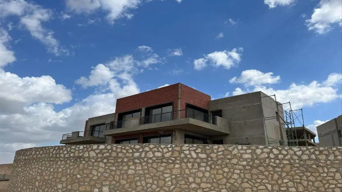 Luxury Apartment for Rent with Stunning Views