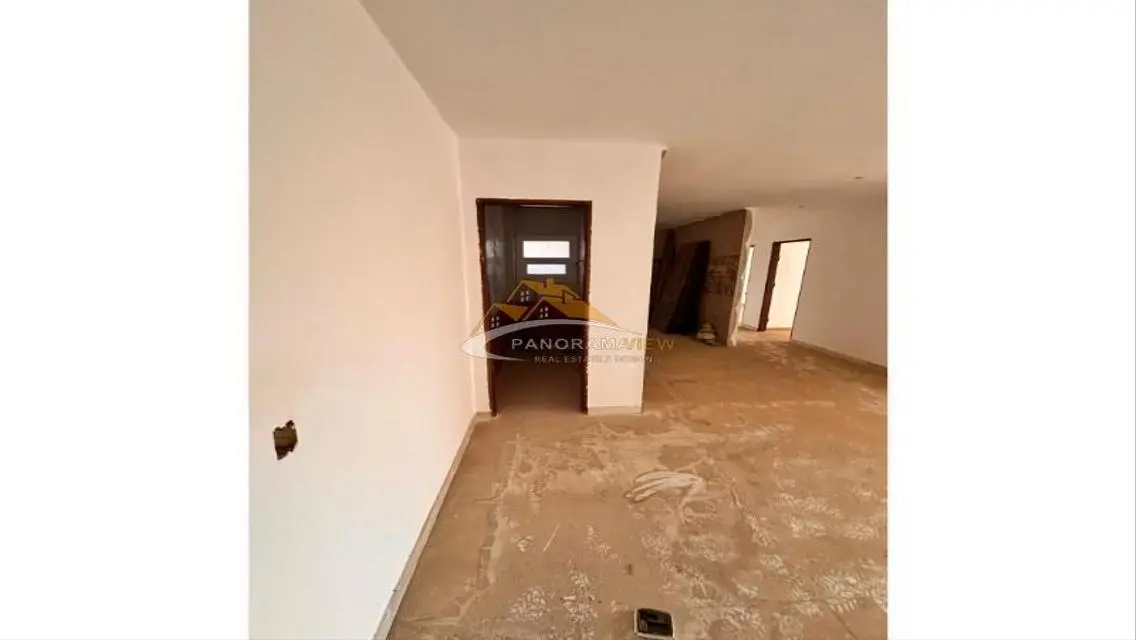Luxury Apartment in B7 with Stunning City View