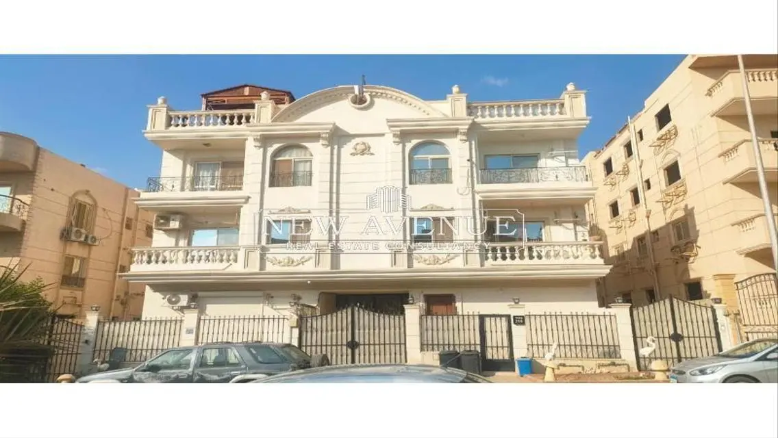 Luxury Villa for Sale in the Heart of the City