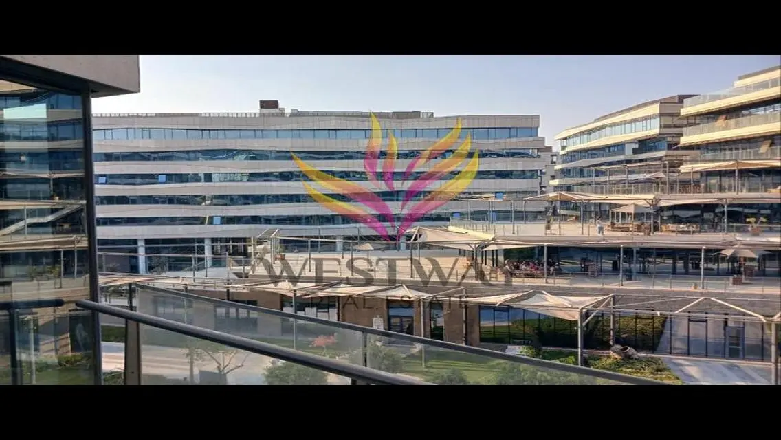 Stunning Apartment with Covered Parking for 70000 EGP