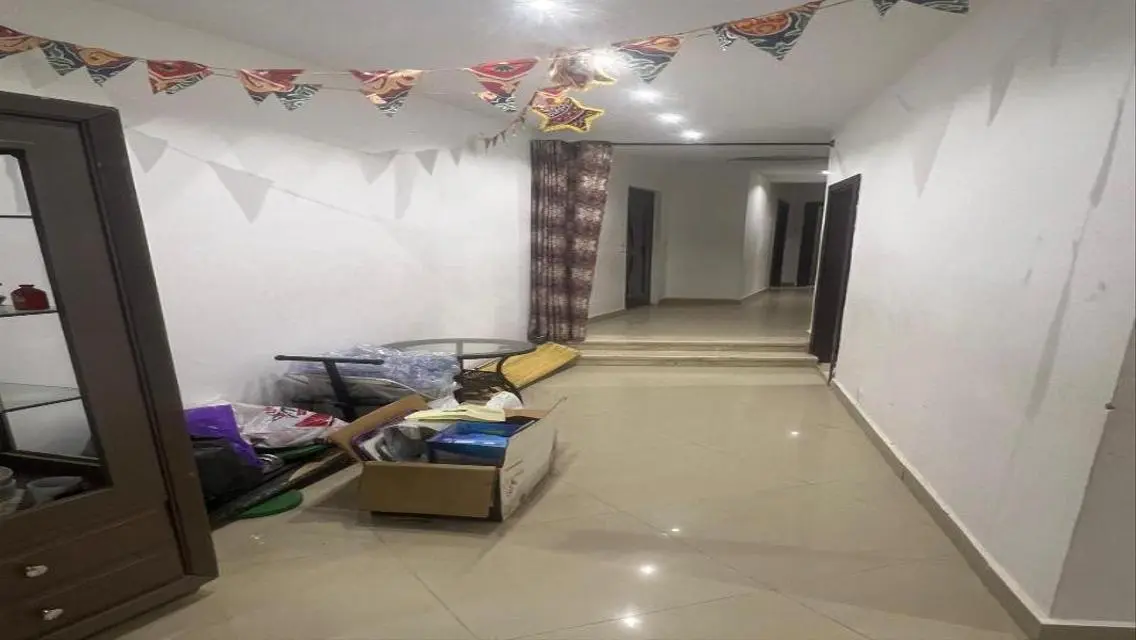 شقة رائعة بأمن 24 ساعة ووسائل راحة متنوعة