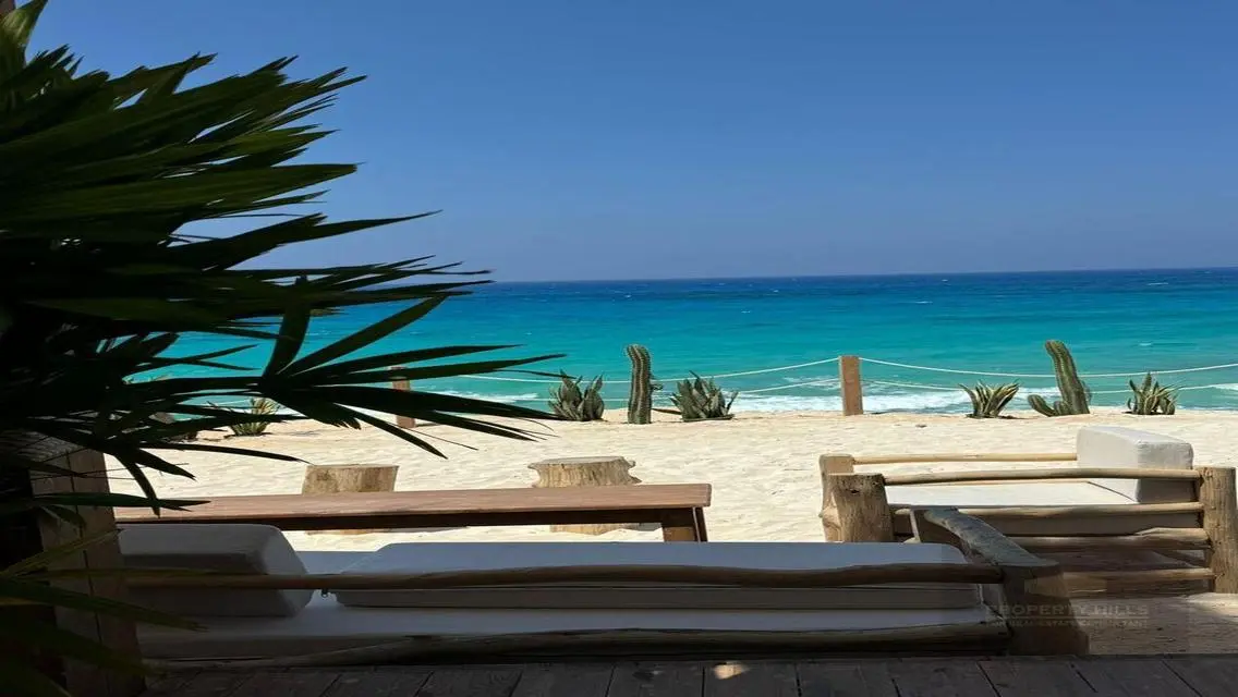 Luxury Villa for Sale with Spacious Living