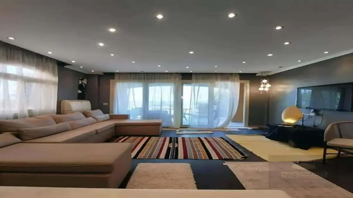Luxury Villa for Sale with Spacious Living