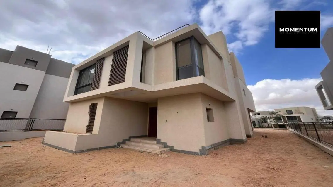 Luxurious Villa with Private Garden and Security Guard for Sale