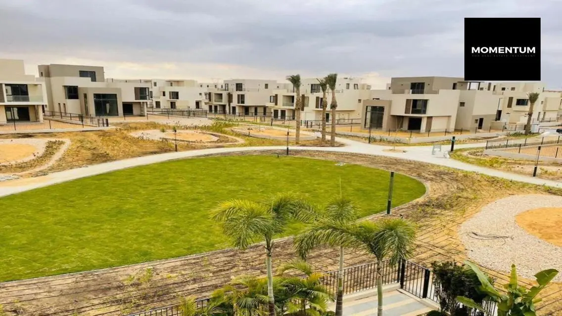 Luxurious Villa with Private Garden and Security Guard for Sale