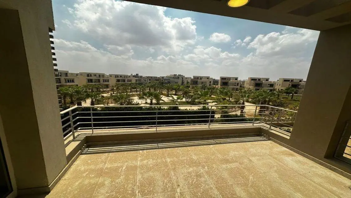 فيلا فاخرة بمسبح خاص وحديقة خاصة