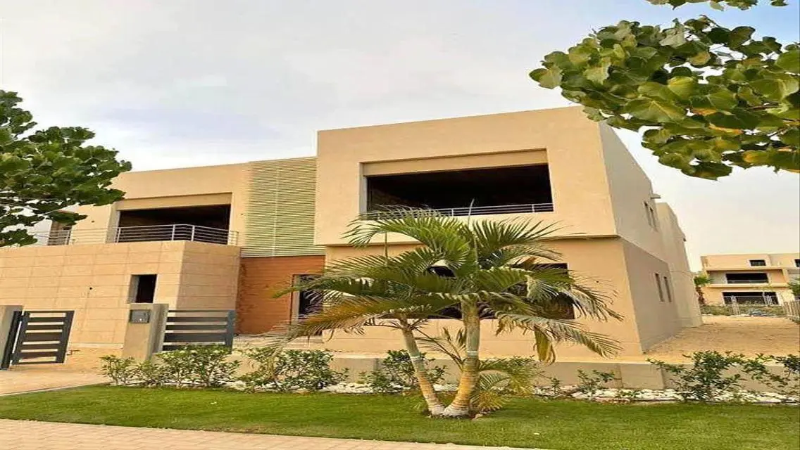 فيلا فاخرة بمسبح خاص وحديقة خاصة