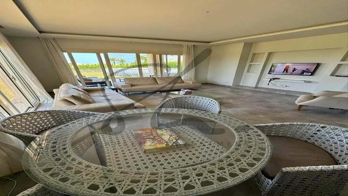 فيلا فاخرة في هاسيندا وايت - فرصة استثمارية مميزة