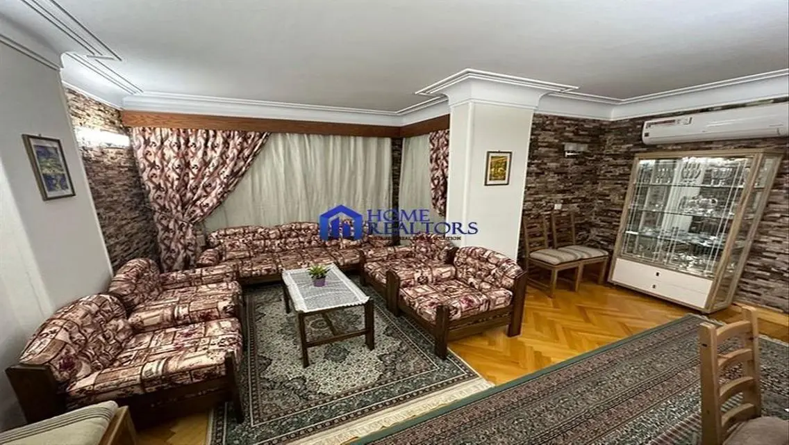 Luxurious Apartment with Study Room and Premium Amenities