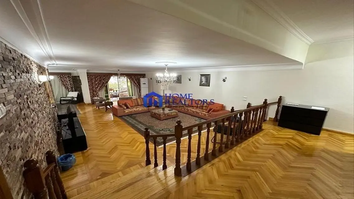 Luxurious Apartment with Study Room and Premium Amenities
