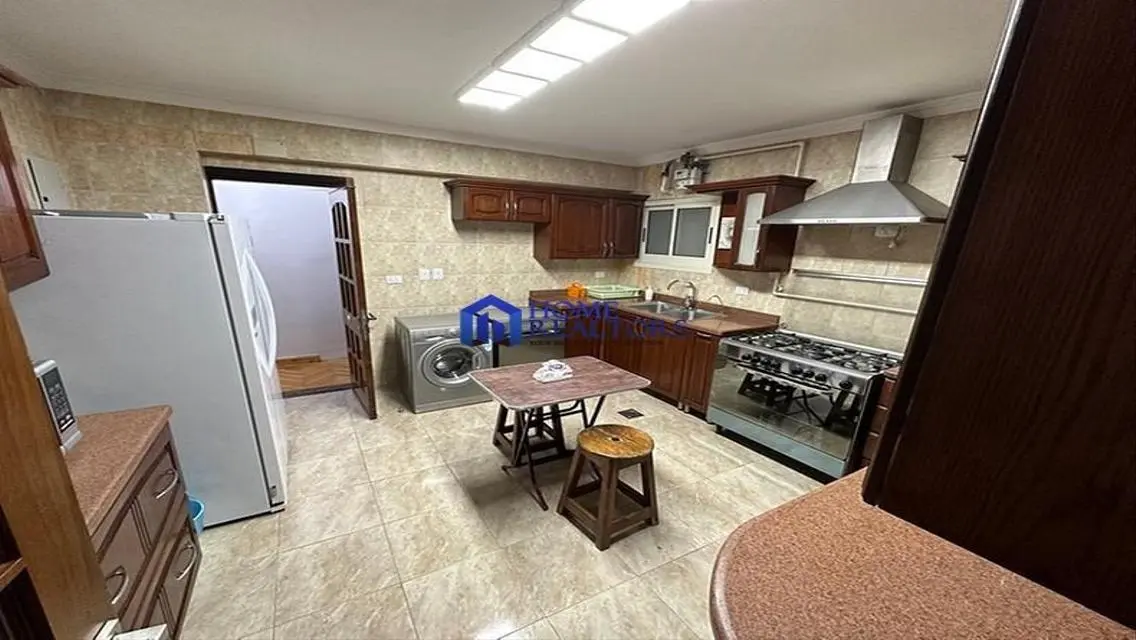 Luxurious Apartment with Study Room and Premium Amenities