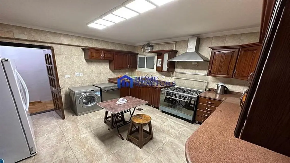 Luxurious Apartment with Study Room and Premium Amenities
