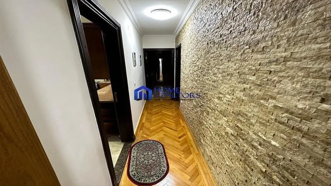 Luxurious Apartment with Study Room and Premium Amenities