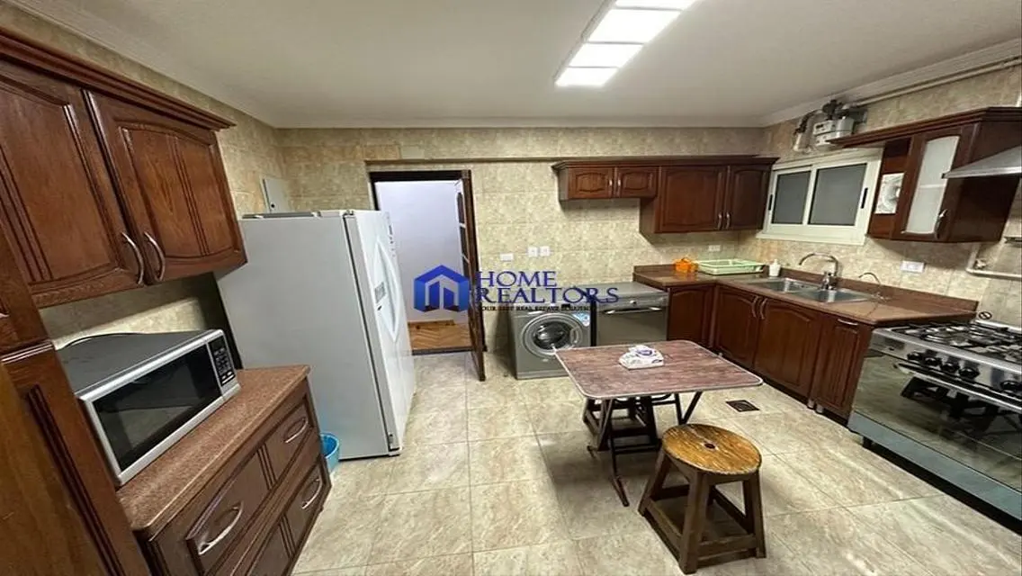 Luxurious Apartment with Study Room and Premium Amenities