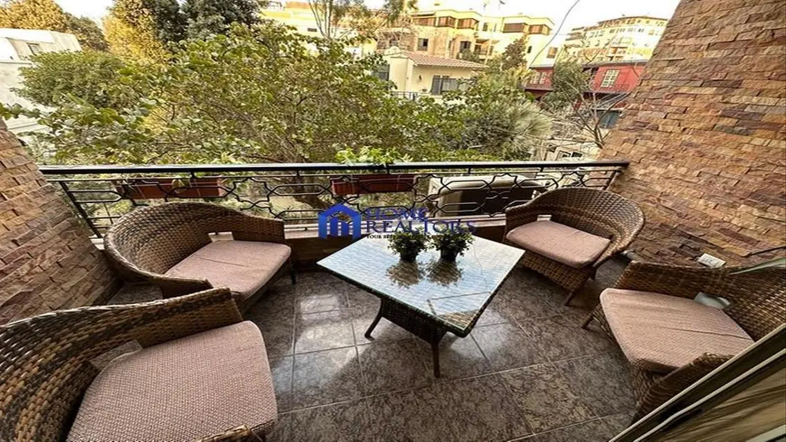 Luxurious Apartment with Study Room and Premium Amenities