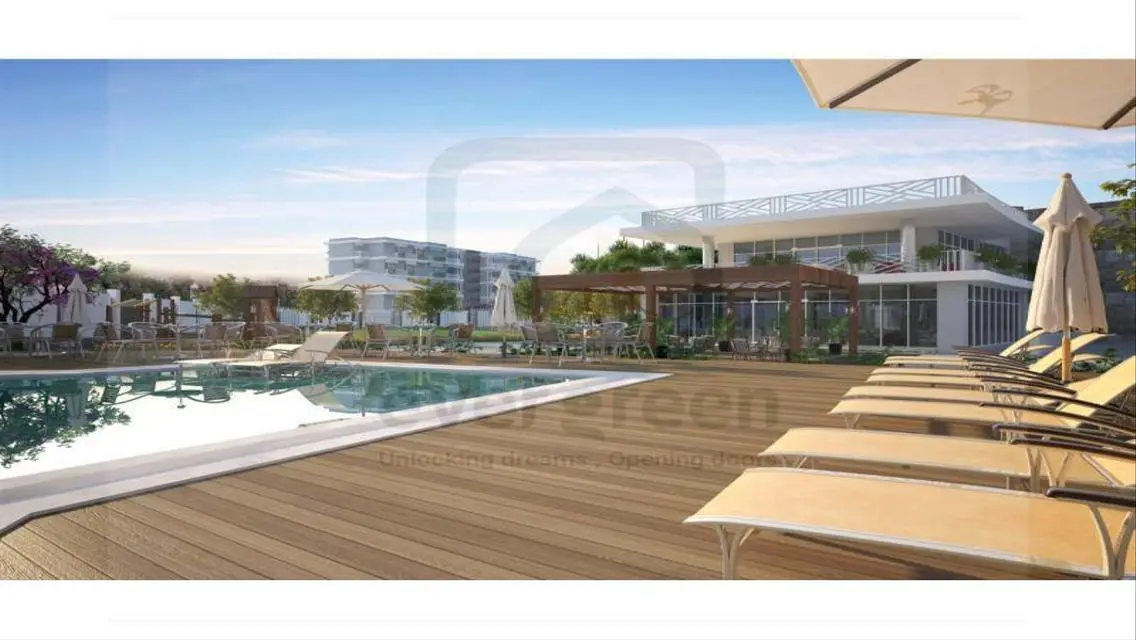 Luxurious Residential Unit with Spacious Layout in Prime Location