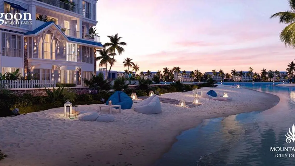 Resale Opportunity: 240m Villa with Lagoon View in Mountain View I City - New Cairo